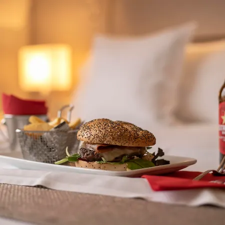 America Hotel 4*