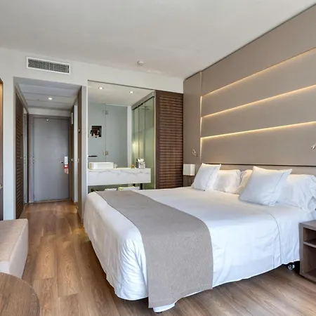America Hotel 4*