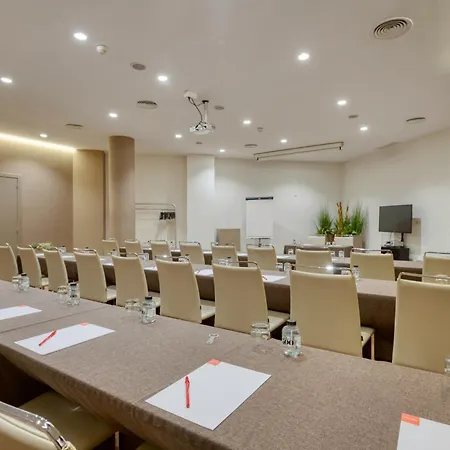 Hotel América 4*